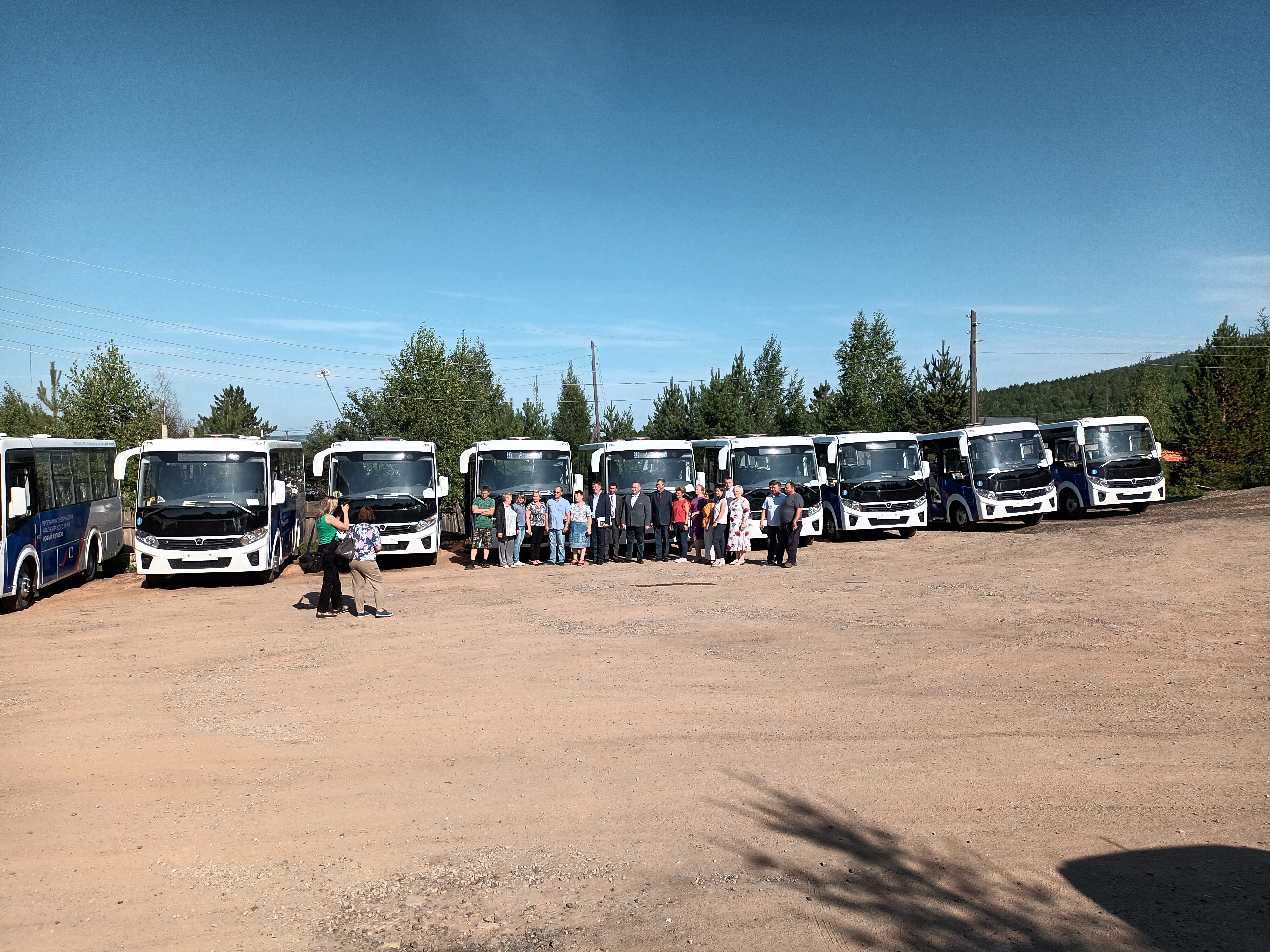 Богучанский район получил новые автобусы (фото).