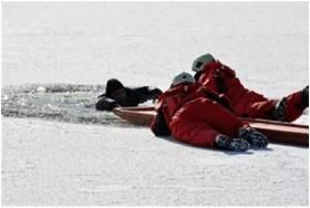 ГИМС: Правила поведения и спасения людей на льду.