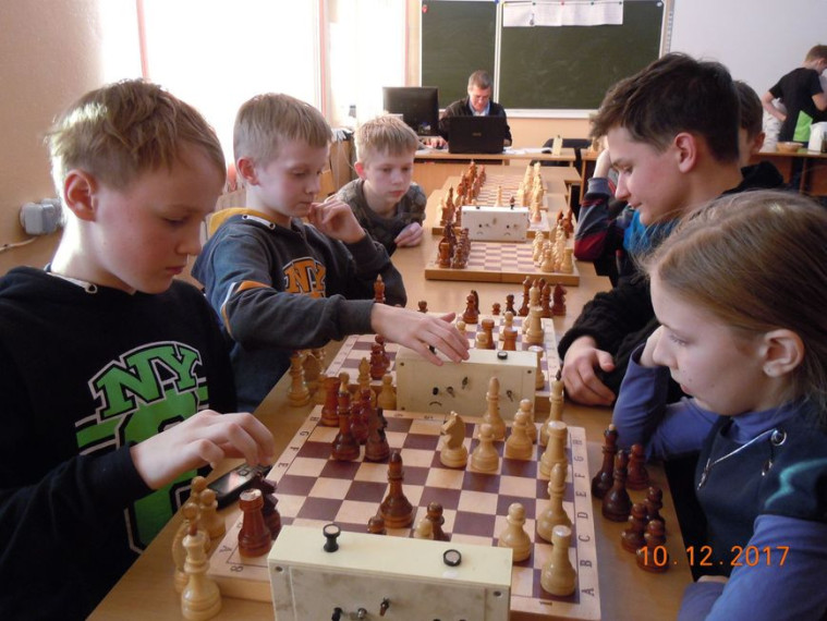 10 декабря в БСШ №1 прошел районный шахматный турнир - "турнир сильнейших" среди школ Богучанского района.