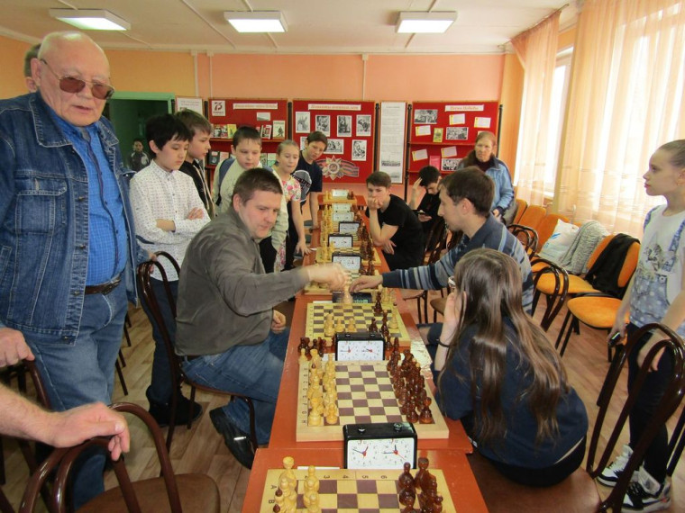 9 февраля 2020 г. в Богучанской Центральной районной библиотеке прошел открытый районный турнир (личное первенство) по шахматам, посвященный памяти Г.В. Локутова.