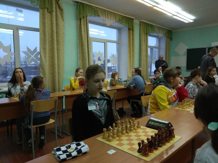 Учащаяся шахматного отделения Богучанской ДЮСШ завоевала серебро на проходивших в с. Дебёсы I Всероссийских лично-командных соревнованиях по шахматам среди учащихся, проживающих в сельской местности.