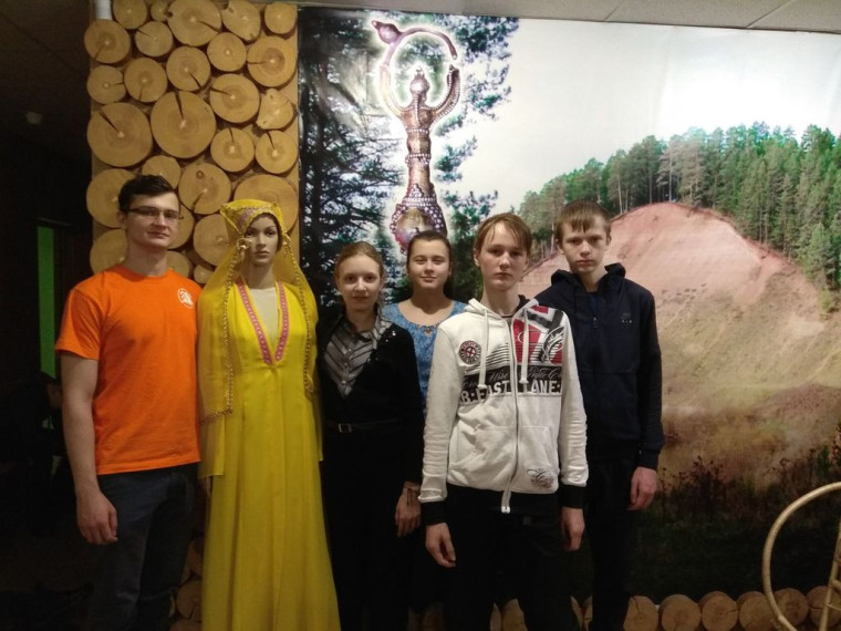 Учащаяся шахматного отделения Богучанской ДЮСШ завоевала серебро на проходивших в с. Дебёсы I Всероссийских лично-командных соревнованиях по шахматам среди учащихся, проживающих в сельской местности.