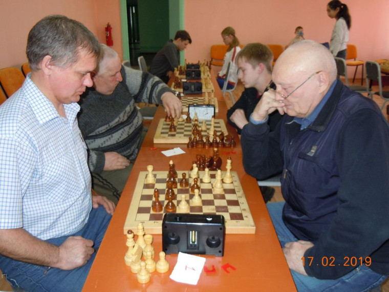 17 февраля 2019 г. в Богучанской Центральной районной библиотеке прошел открытый районный турнир по шахматам, посвященный Дню защитника отечества.