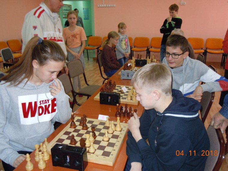 4 ноября в Богучанской Центральной районной библиотеке прошел открытый районный турнир по шахматам, посвященный Дню народного единства..