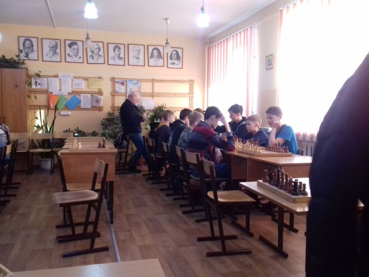 10 декабря в БСШ №1 прошел районный шахматный турнир - &quot;турнир сильнейших&quot; среди школ Богучанского района.